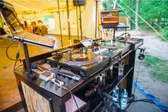 Galeria: DJ w namiocie